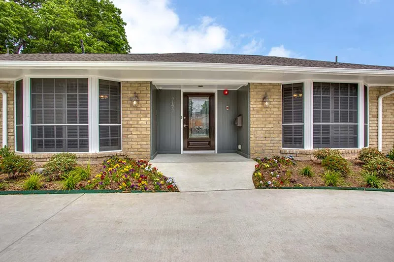 Preston Hollow South, 7129 Aberdeen Ave